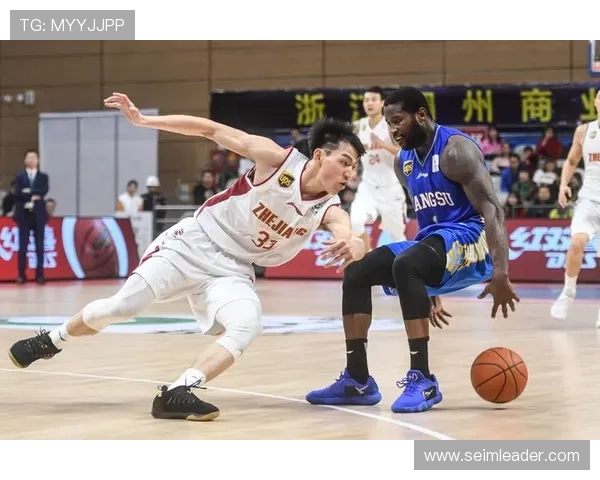 杭州篮球队球员个人能力深度对比与分析探讨 杭州篮球队球员个人能力深度对比与分析探讨